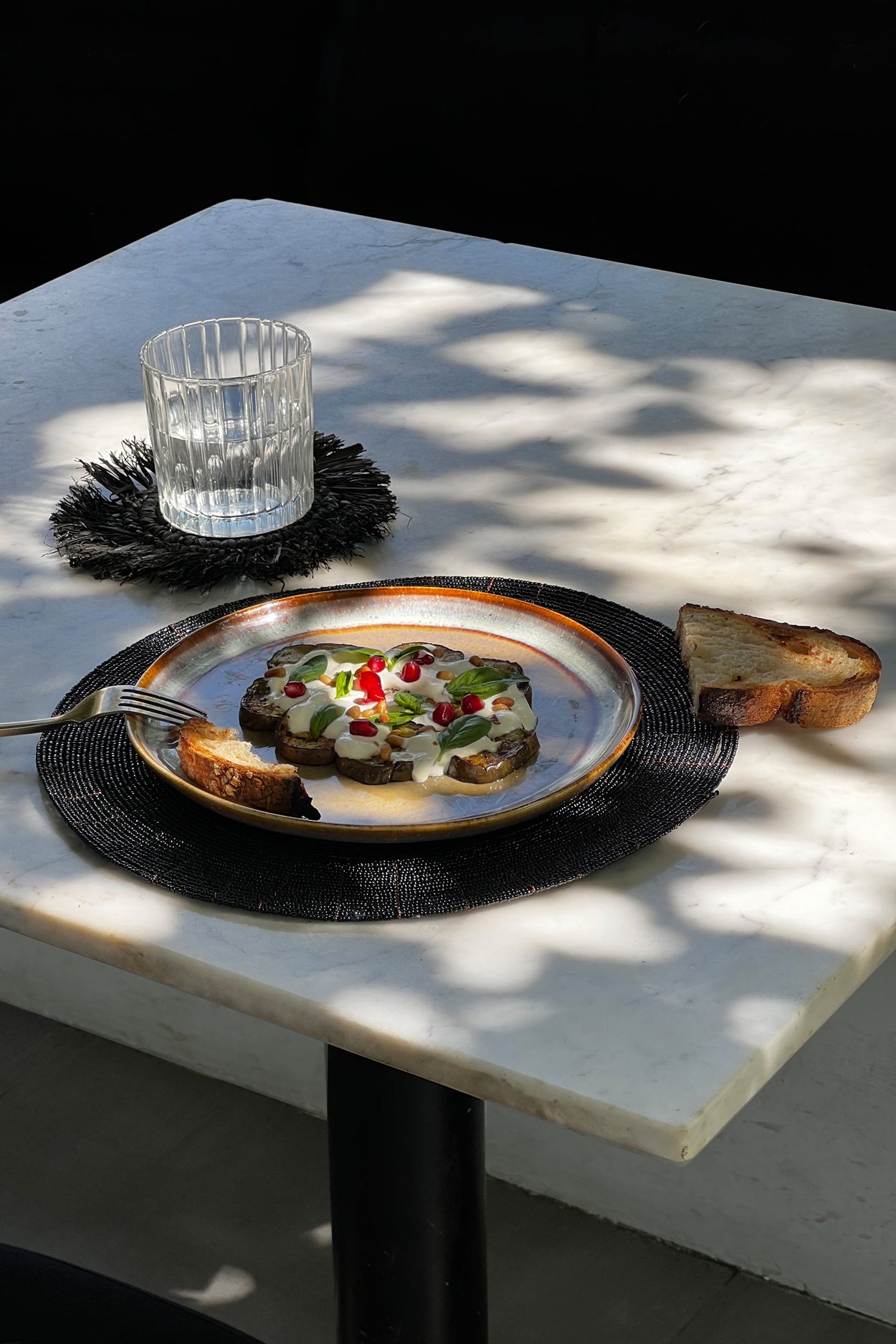Bazar Bizar - De Beaded Placemat - Zwart