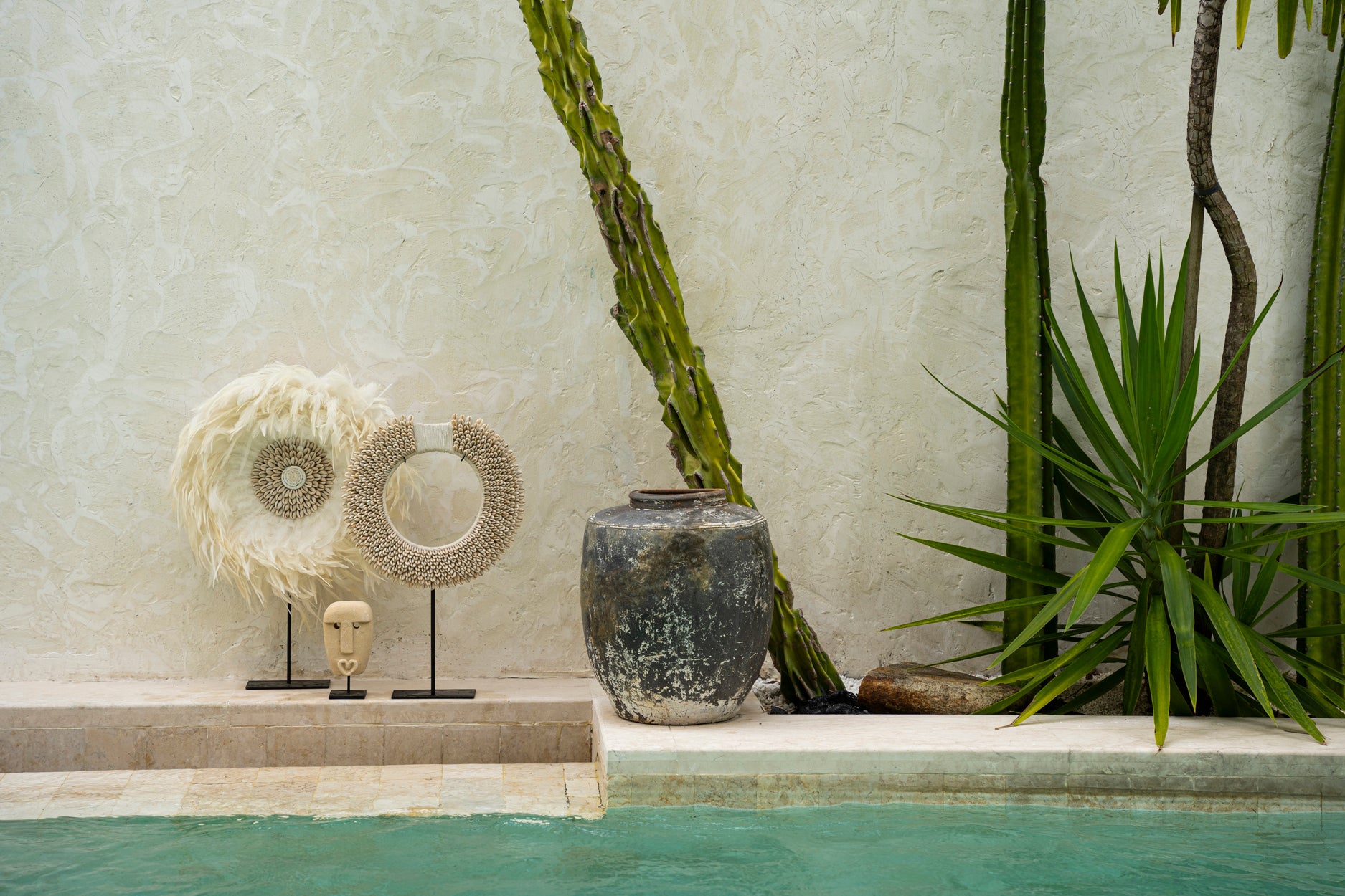 Bazar Bizar De Coastal Juju op Stand - Wit