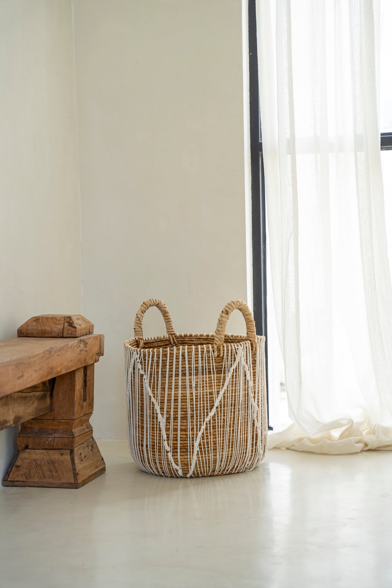Bazar Bizar De Straight Stitched Macrame Mand - Naturel Wit - M