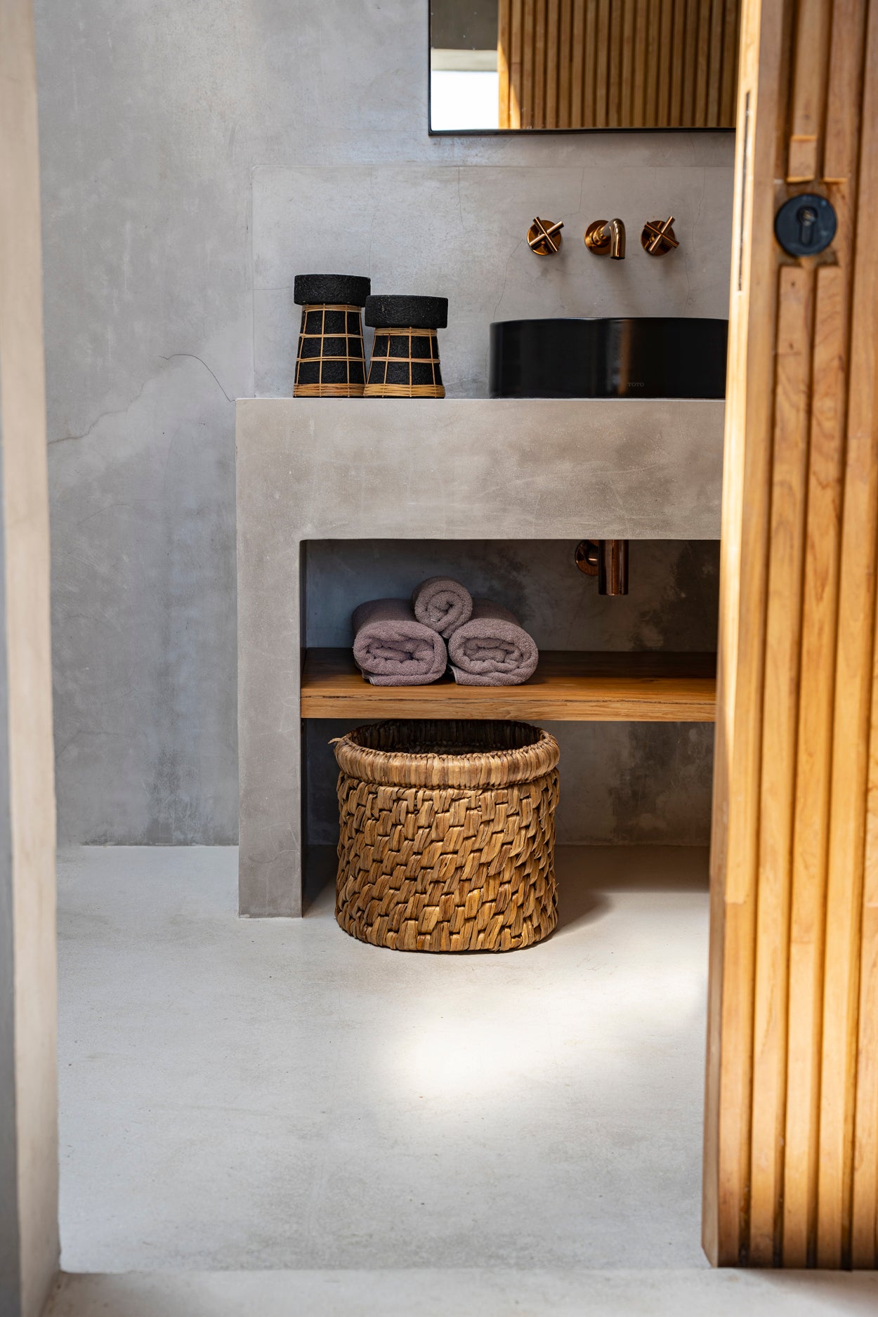 Bazar Bizar De Serene Kaarsenhouder - Zwart Naturel - L