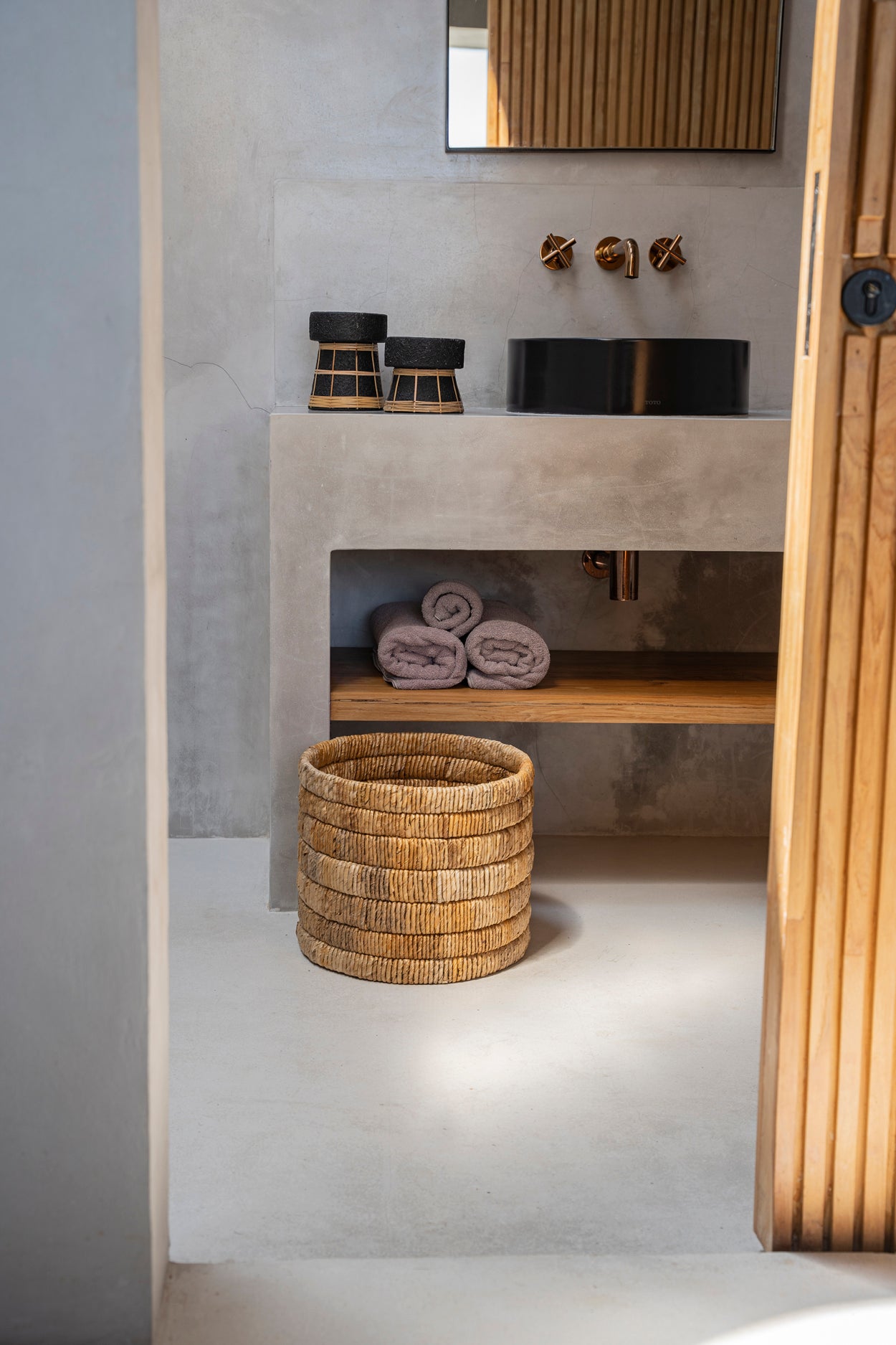 Bazar Bizar De Serene Kaarsenhouder - Zwart Naturel - L